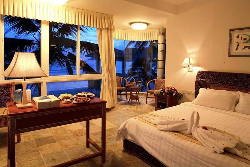 South China Hotel Sanya Bagian luar foto