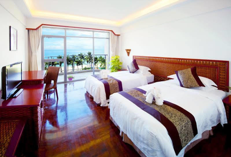 South China Hotel Sanya Bagian luar foto